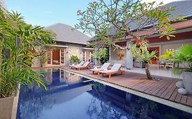 The Wolas Villas Seminyak  Exterior photo