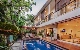 Villa Alleira Seminyak By Best Deals Asia Hospitality Exterior photo