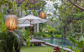 Suara Air Luxury Villa Ubud Exterior photo