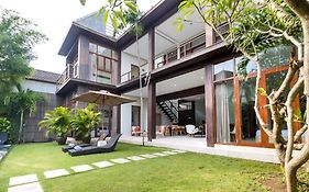 Villa Eden Seminyak  Exterior photo