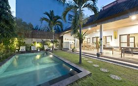 Villa Star Seminyak  Exterior photo