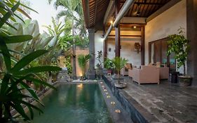 Bidadari Villa Seminyak  Exterior photo